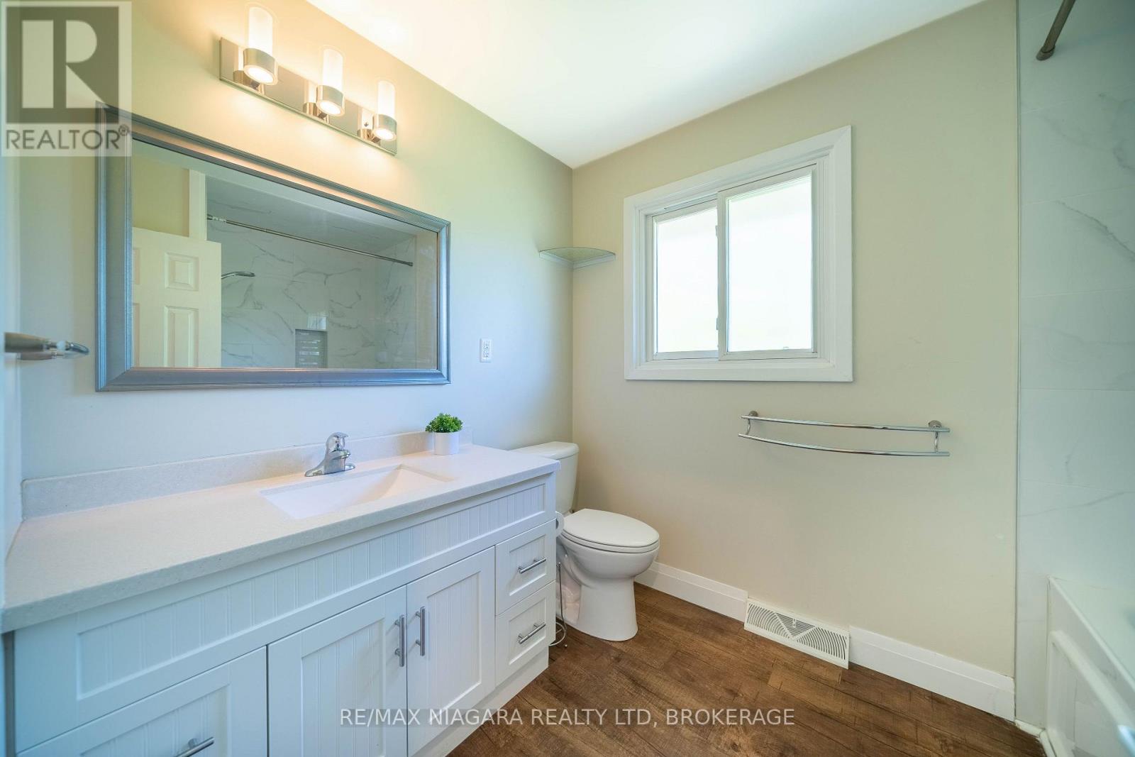 15 SPRINGBANK DRIVE - Image 25