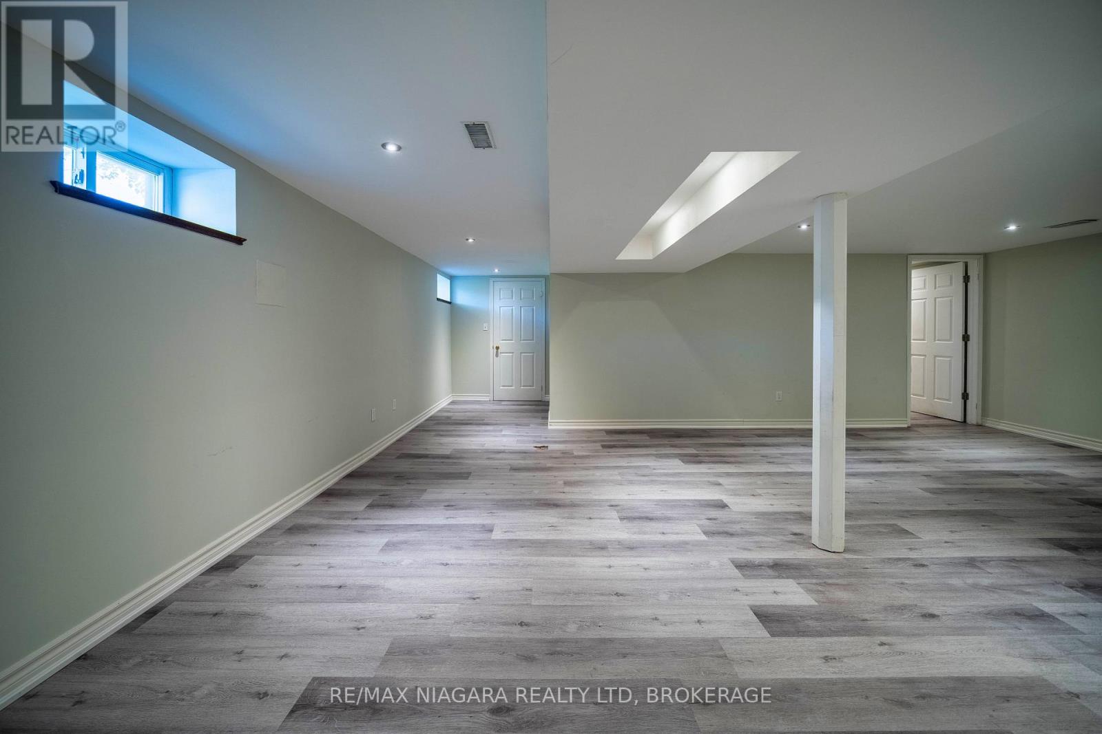 15 SPRINGBANK DRIVE - Image 30
