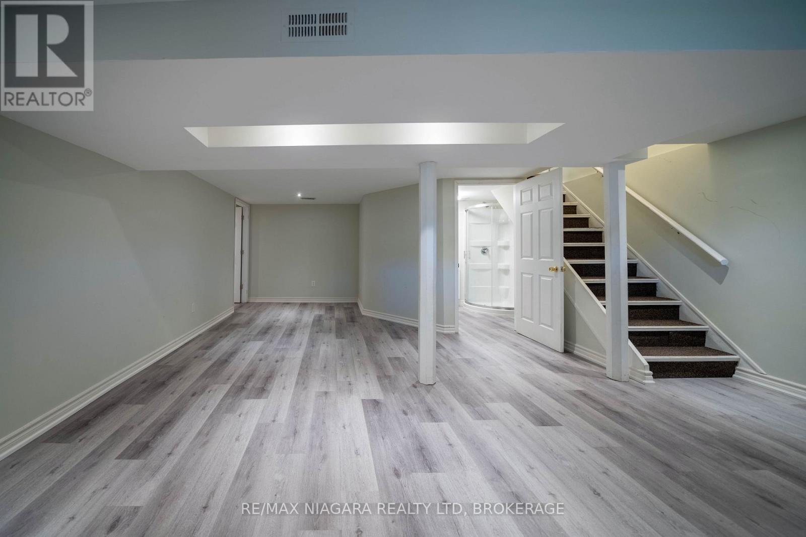 15 SPRINGBANK DRIVE - Image 31