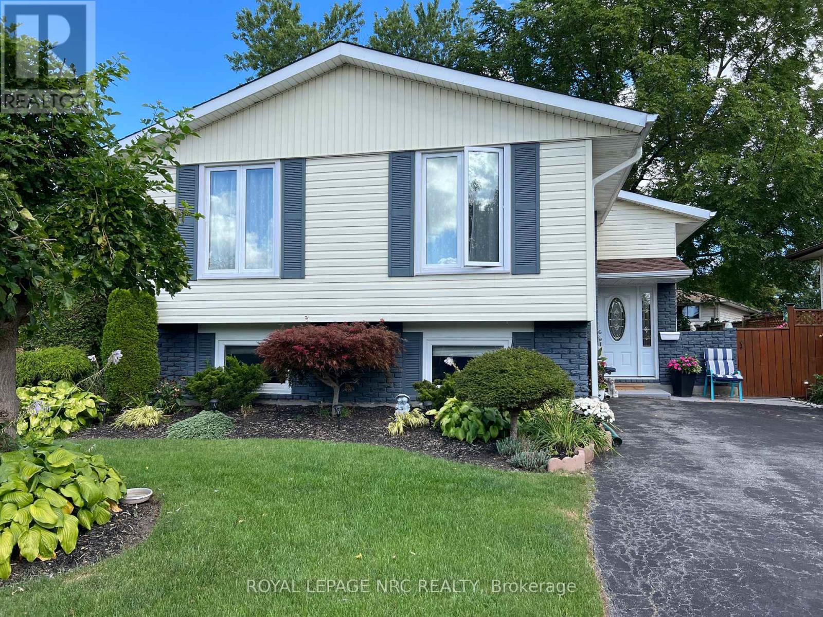 127 KEEFER ROAD, Thorold (Confederation Heights)