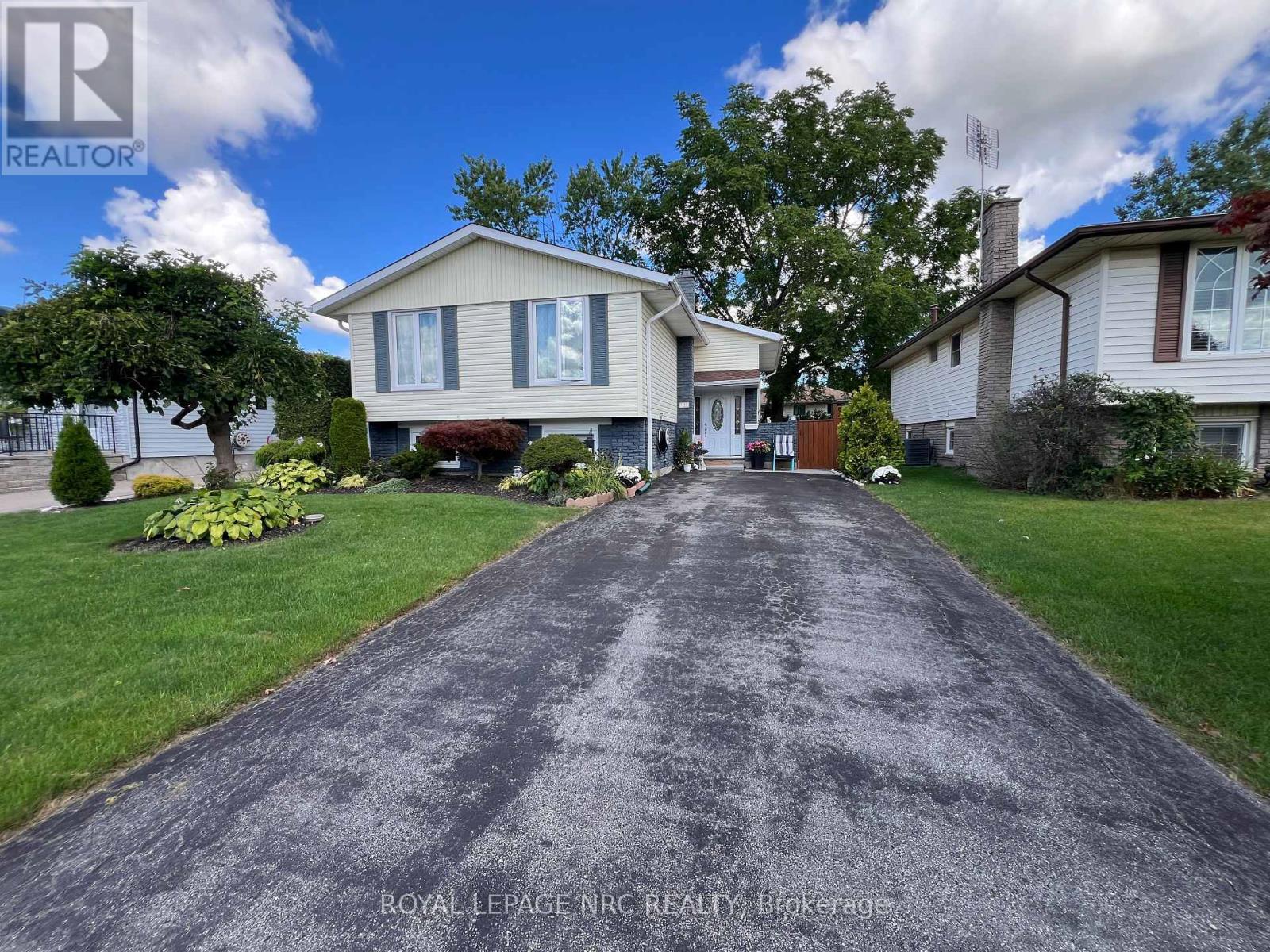 127 KEEFER ROAD, Thorold (Confederation Heights) — photo 2
