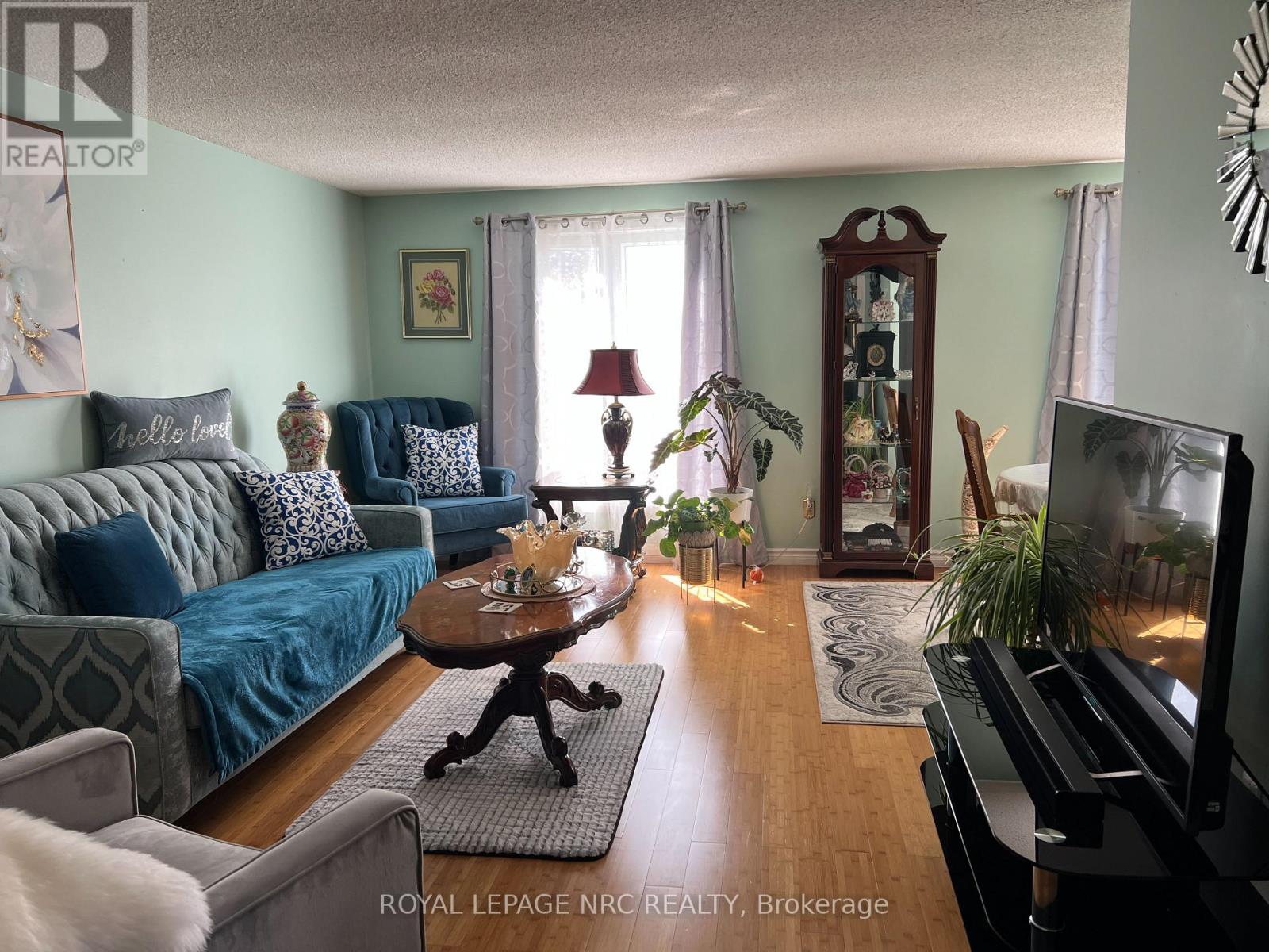 127 KEEFER ROAD, Thorold (Confederation Heights) — photo 4