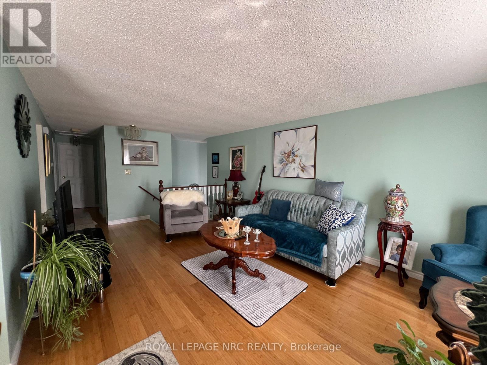 127 KEEFER ROAD, Thorold (Confederation Heights) — photo 5