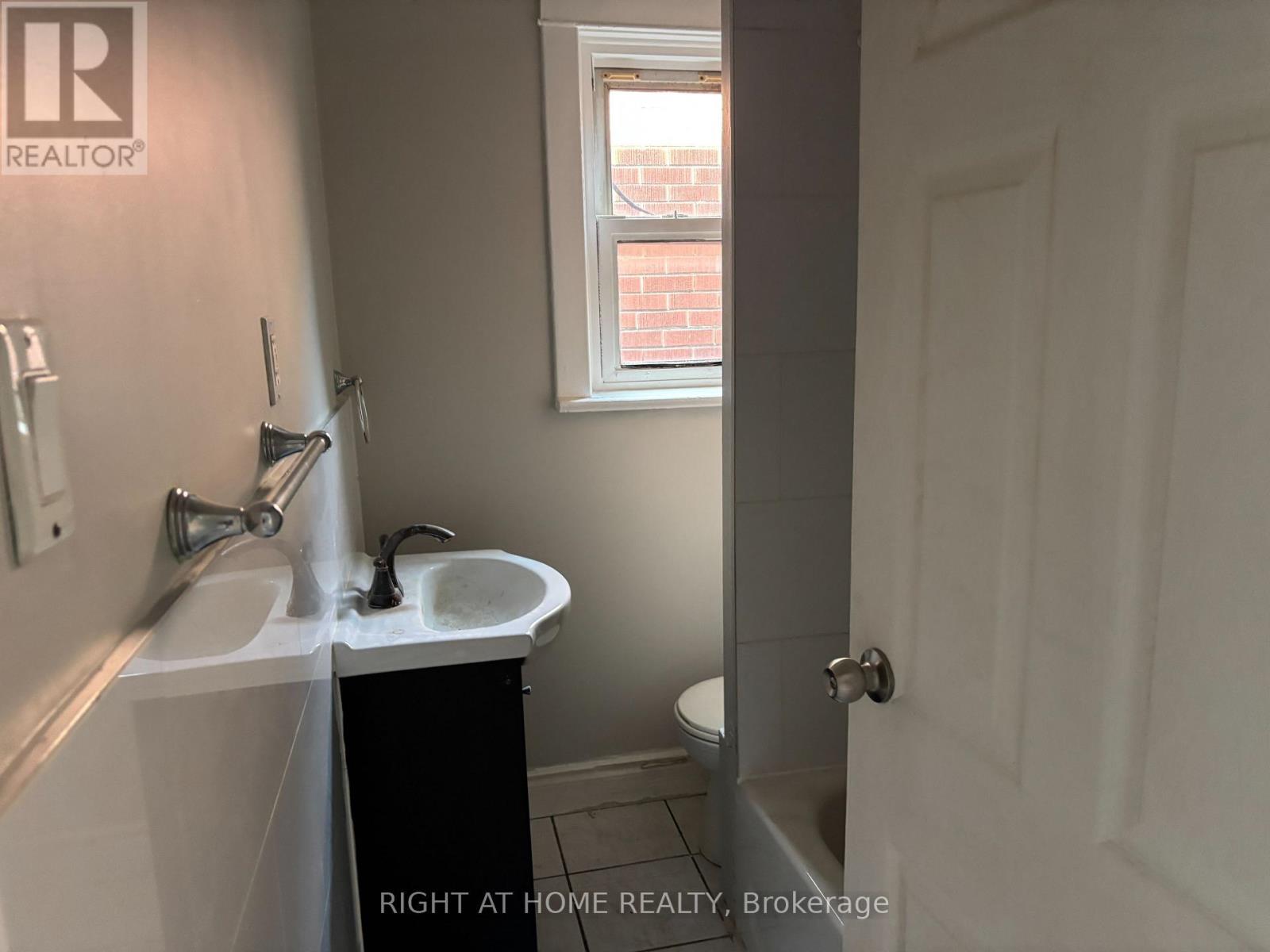 UPPER B - 507 OAKWOOD AVENUE, Toronto (Oakwood Village) — photo 10