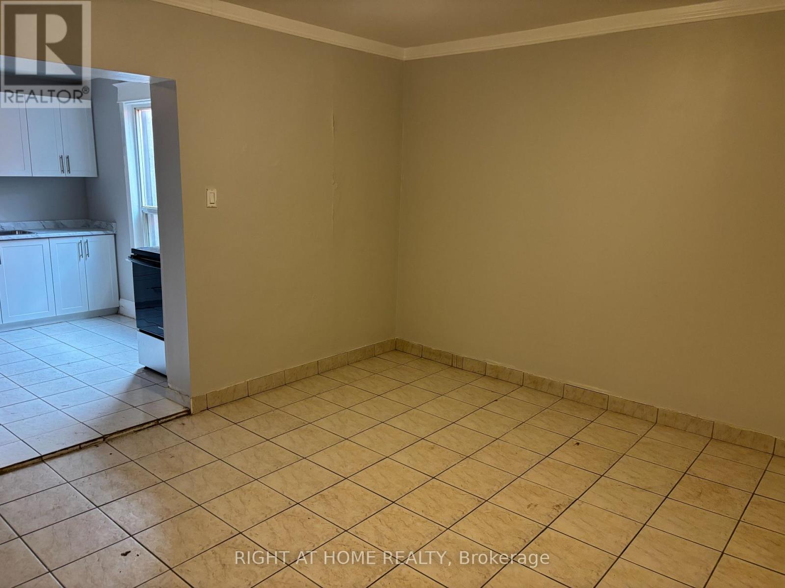 UPPER B - 507 OAKWOOD AVENUE, Toronto (Oakwood Village) — photo 4