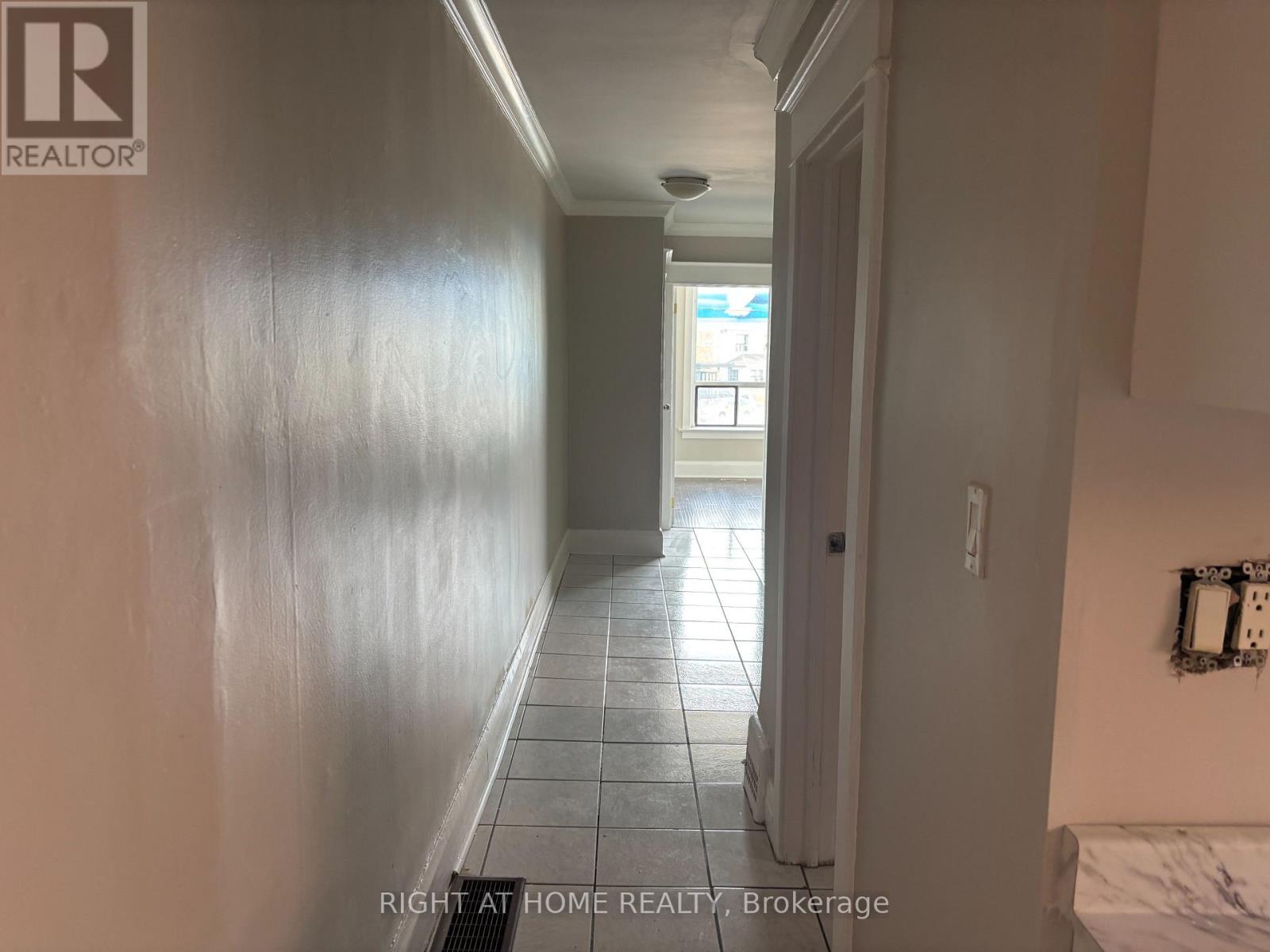 UPPER B - 507 OAKWOOD AVENUE, Toronto (Oakwood Village) — photo 5