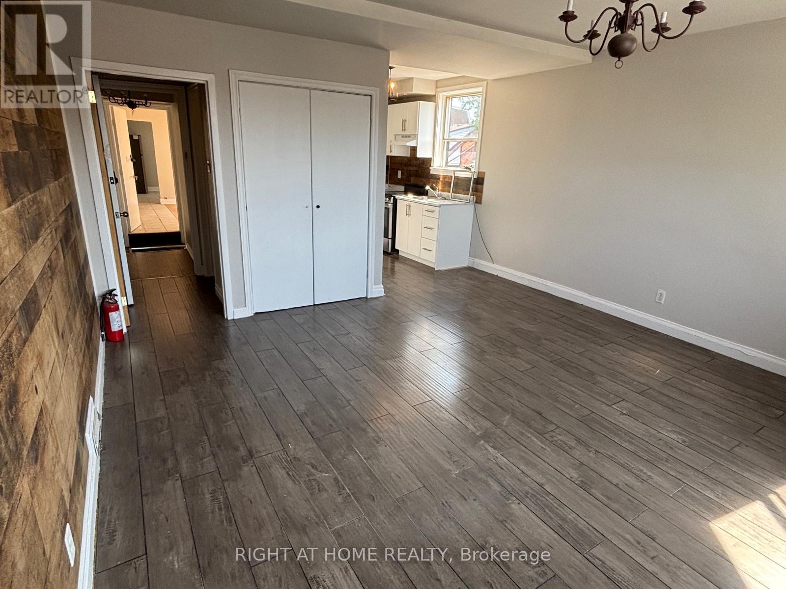 UNIT 3 UPPER - 503 OAKWOOD AVENUE, Toronto (Oakwood Village) — photo 2