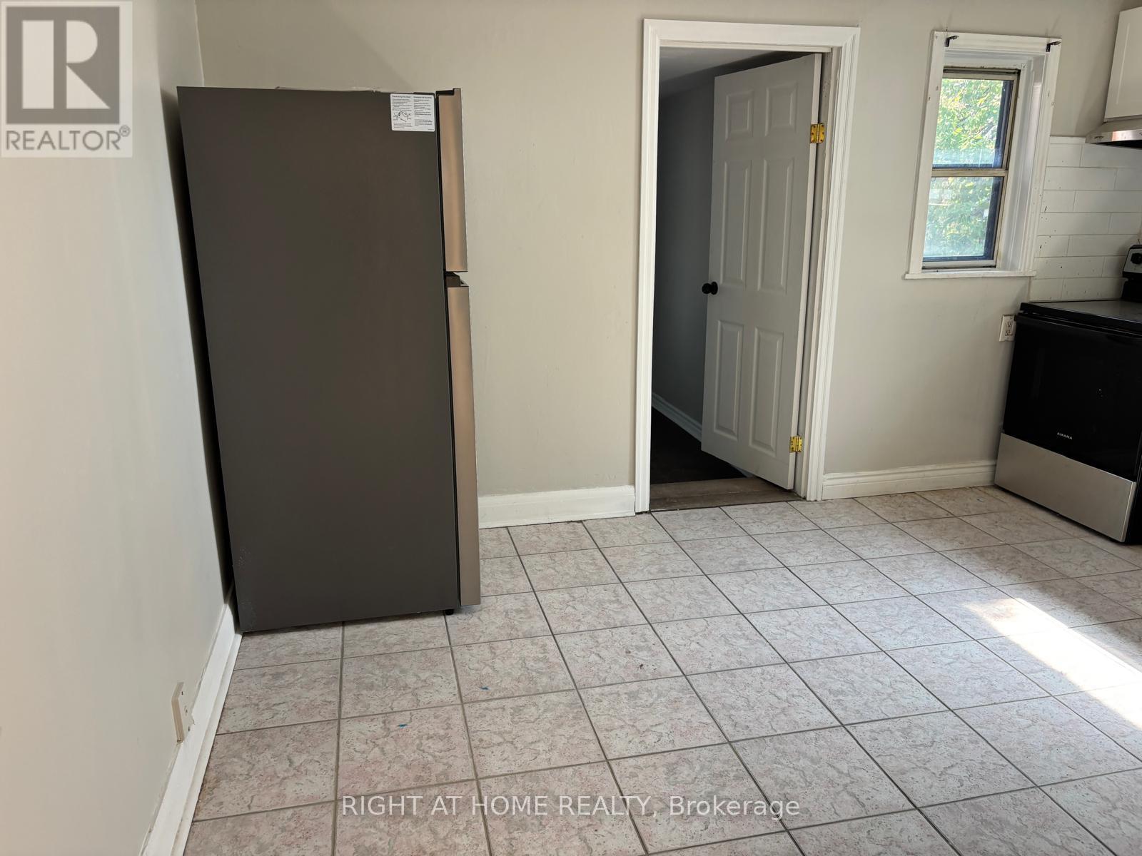UNIT 1 UPPER - 503 OAKWOOD AVENUE, Toronto (Oakwood Village) — photo 11