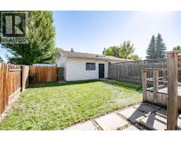4pc Bathroom - 29 Abbott Close, Red Deer, AB T4R1B4 Photo 6