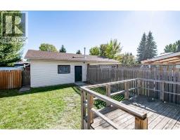 29 Abbott Close, Red Deer, AB T4R1B4 Photo 13