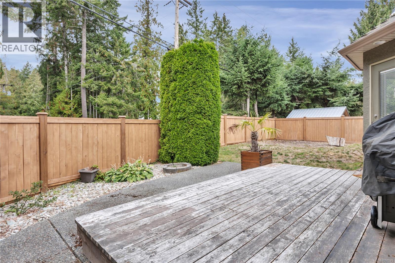901 Savary Dr - Image 25