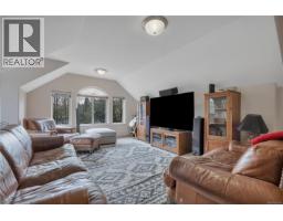 901 Savary Dr, Qualicum Beach, BC V9K1R7 Photo 17
