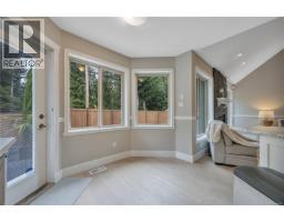 Bedroom - 901 Savary Dr, Qualicum Beach, BC V9K1R7 Photo 10