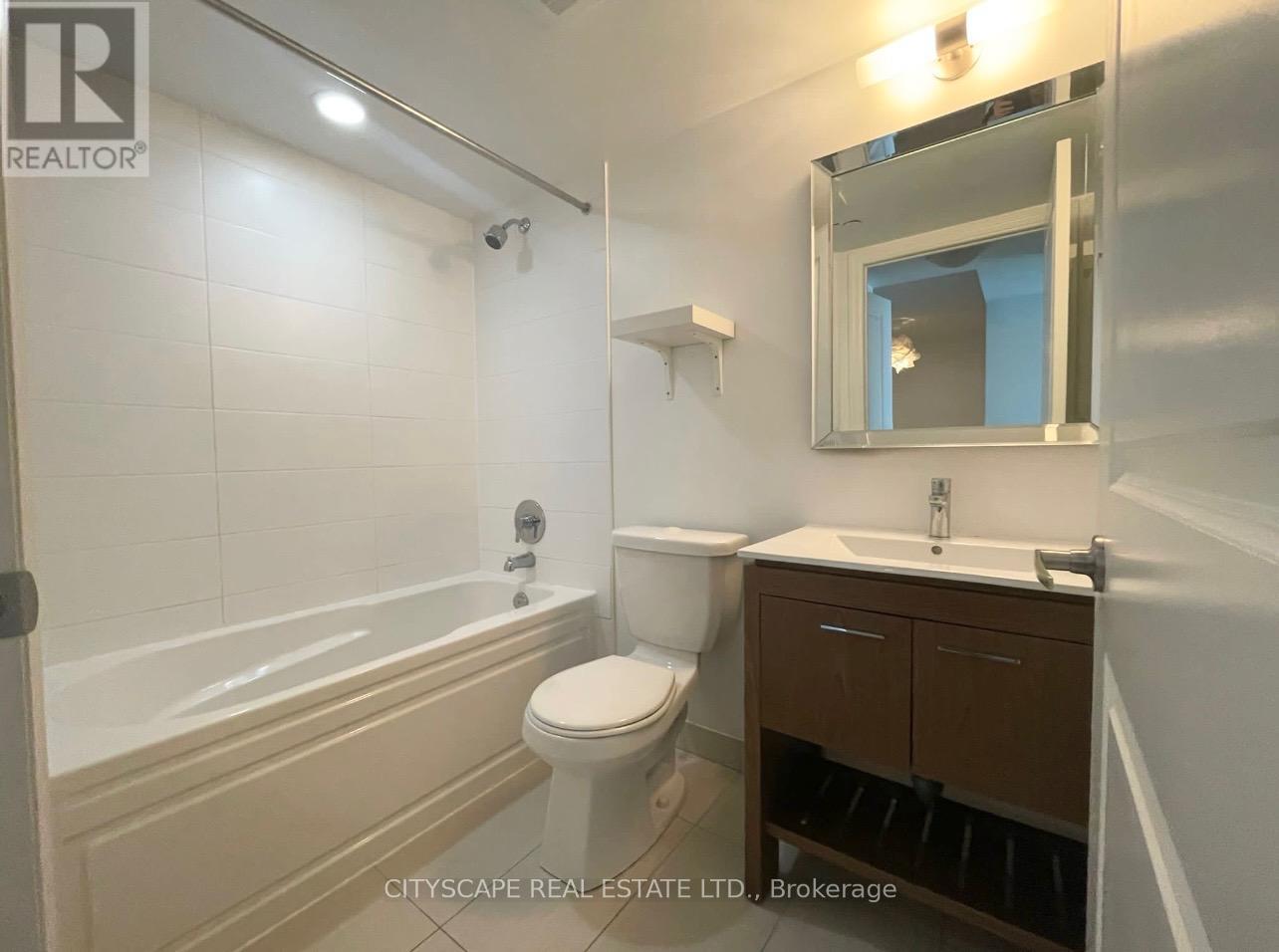 202 - 80 ESTHER LORRIE DRIVE, Toronto (West Humber-Clairville) — photo 3