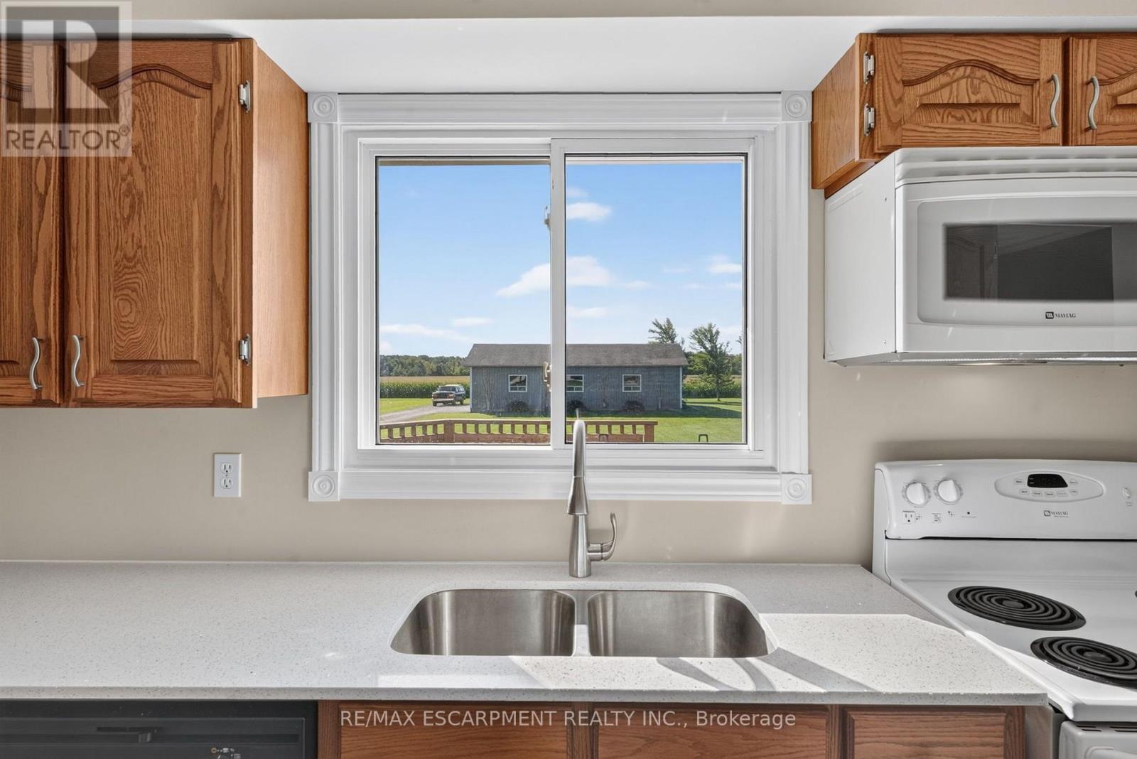 6002 RAINHAM ROAD - 13