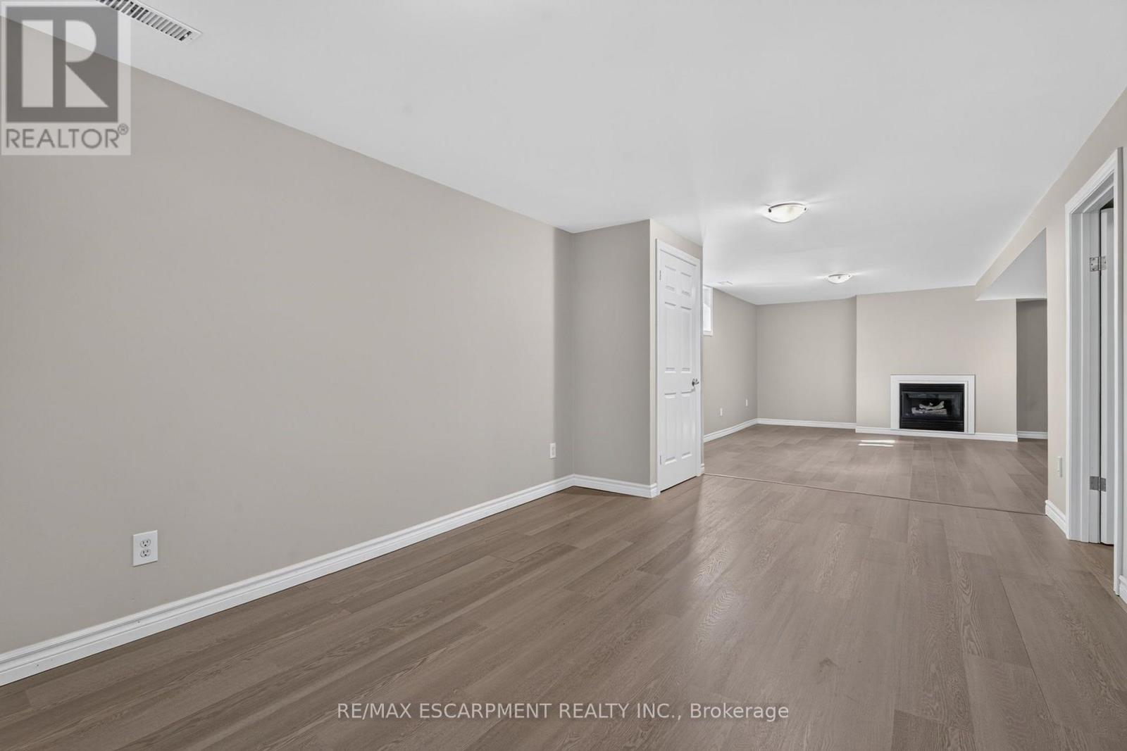 6002 RAINHAM ROAD - 24