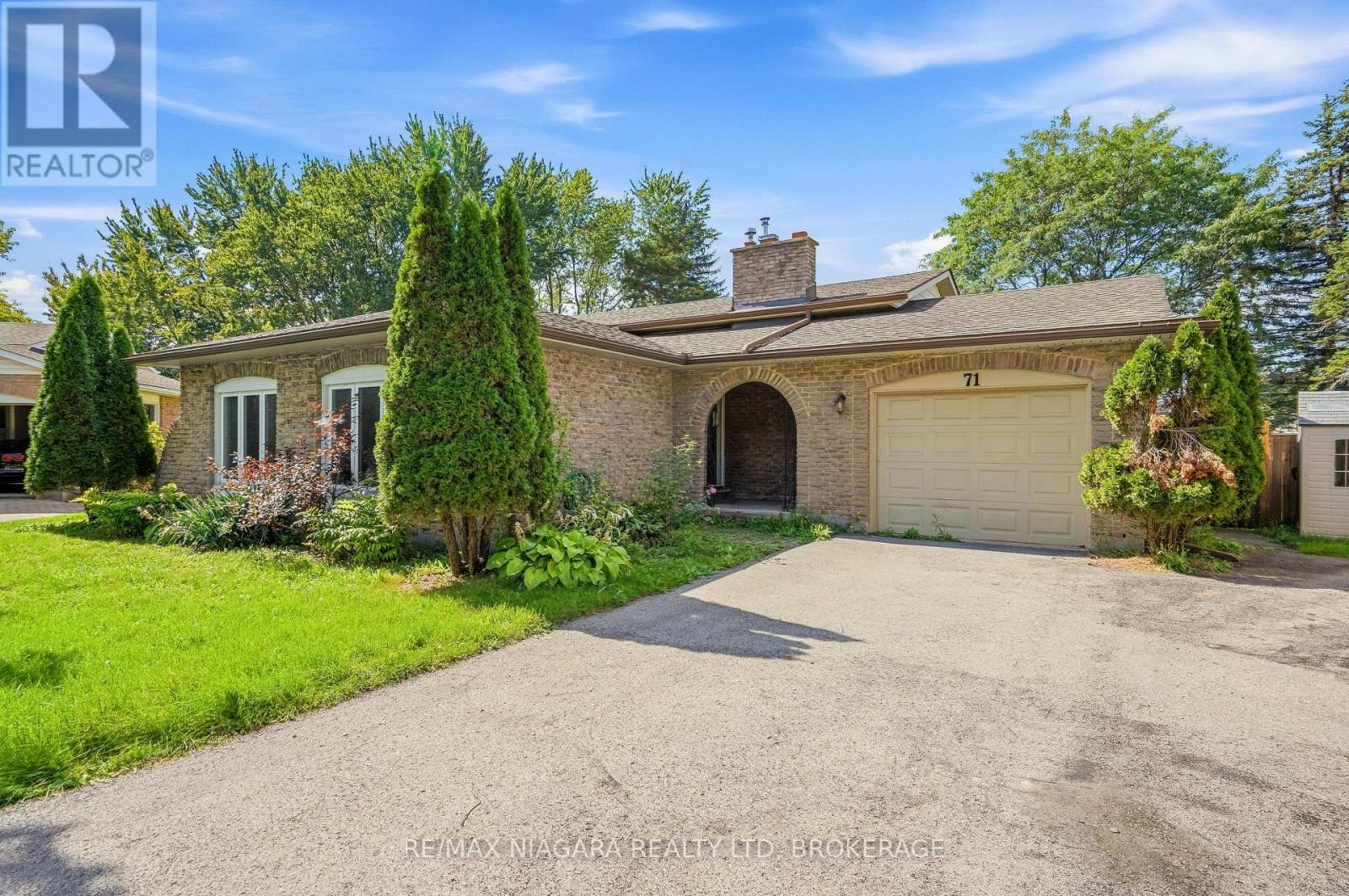 71 GLENAYR PLACE - 2