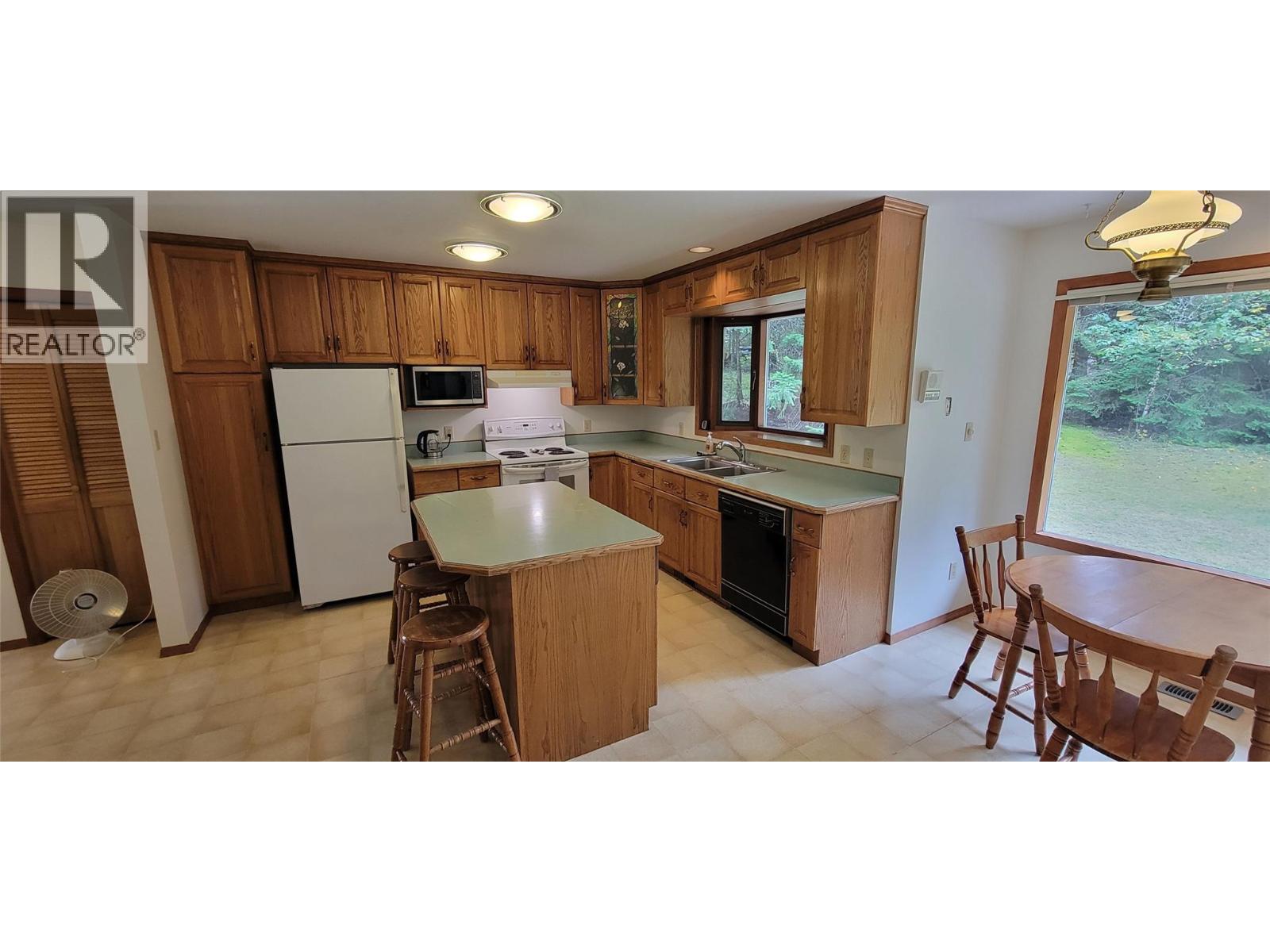 1070 Webb Road - Image 9