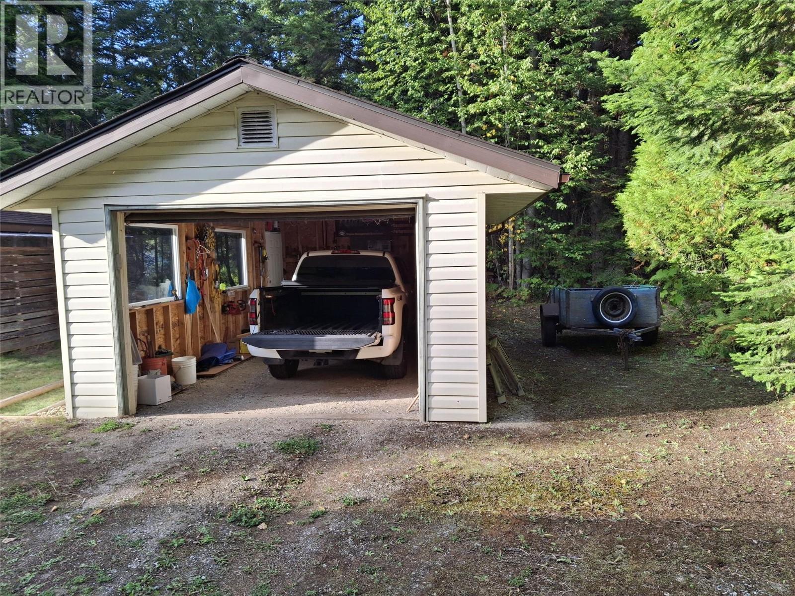 1070 Webb Road - Image 27