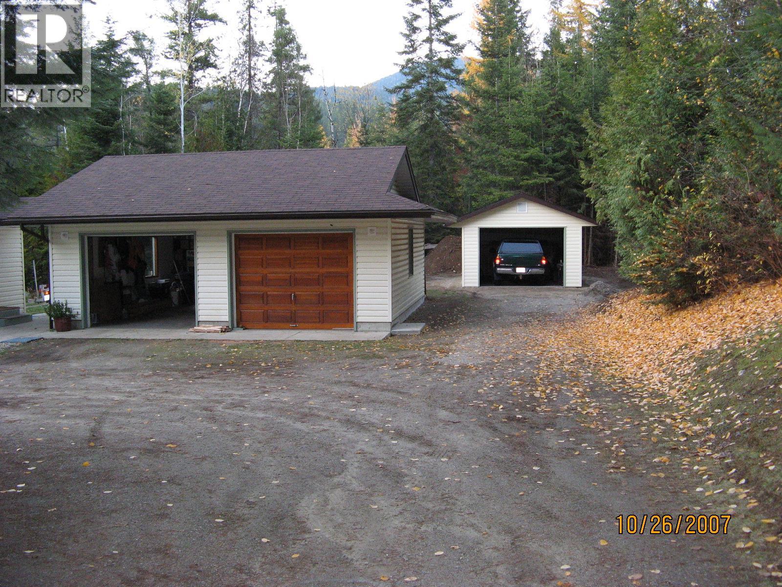 1070 Webb Road - Image 25