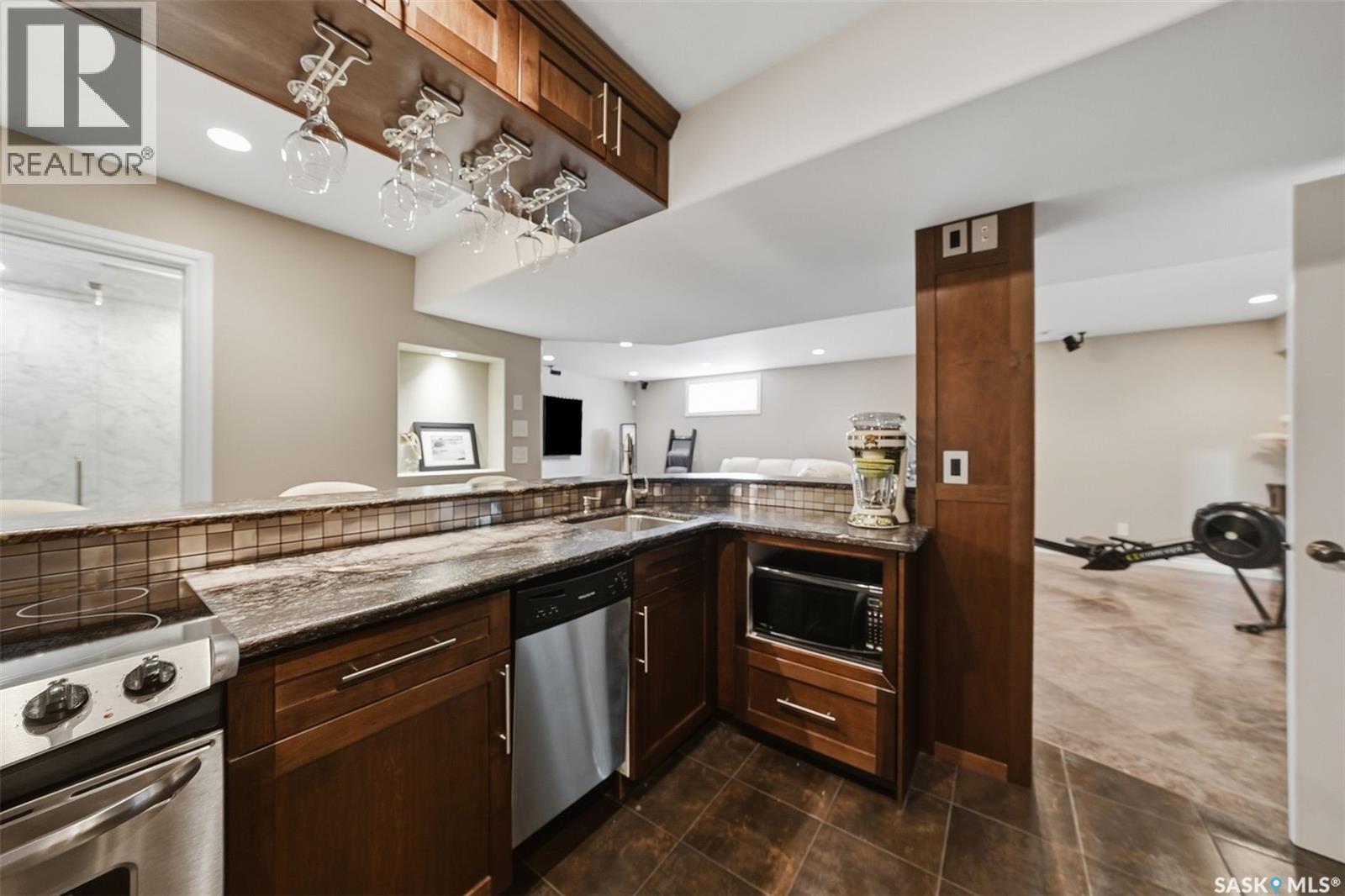 522 Bellmont BAY - Image 46