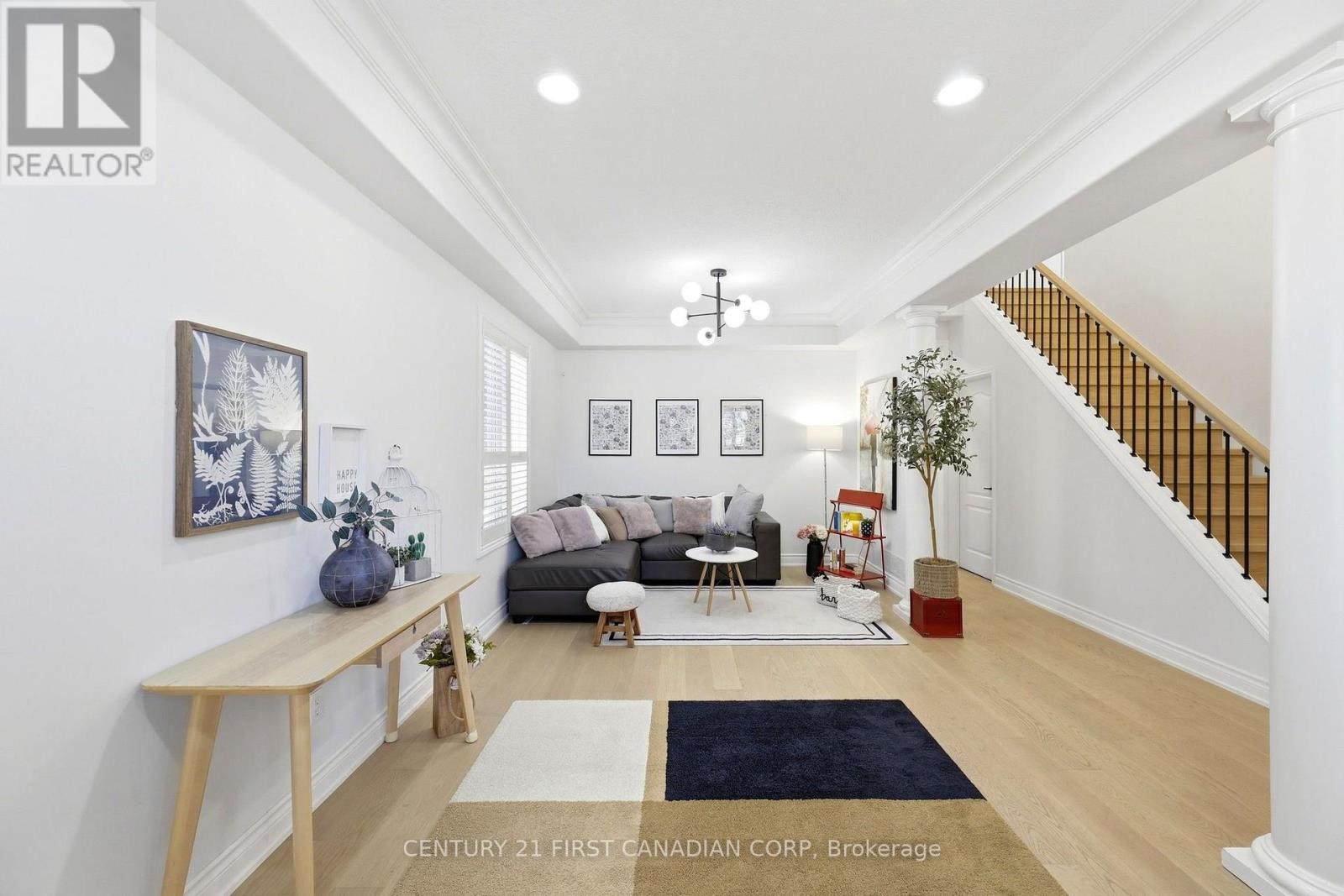 1569 SHORE ROAD, London South (South A) — photo 8