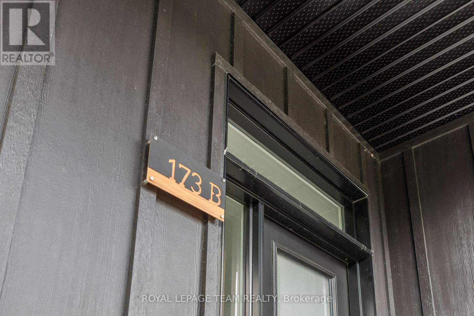 #B 173 RIVINGTON STREET - 4