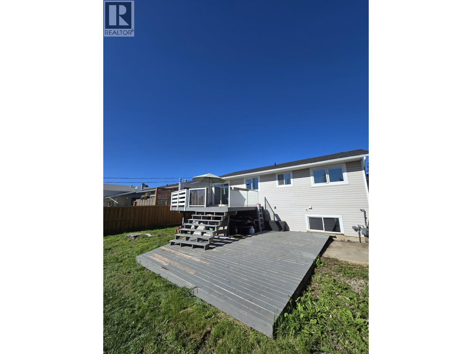 8111 96 AVENUE - 37