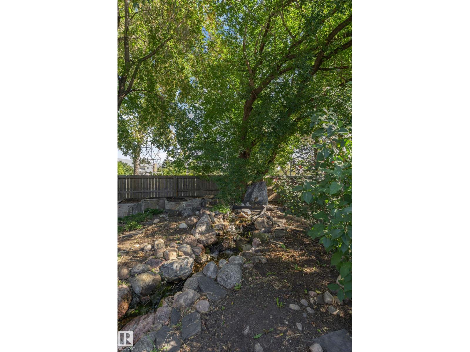 11208 163A AV NW - Image 19