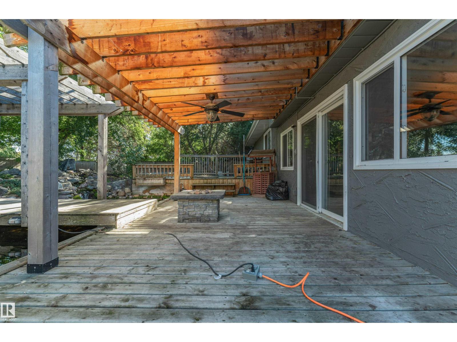 11208 163A AV NW - 24