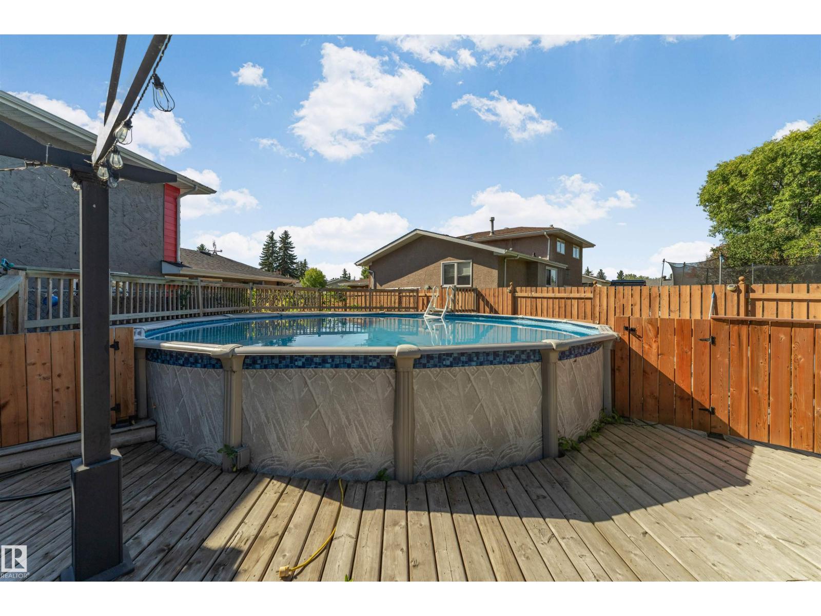 11208 163A AV NW - Image 6