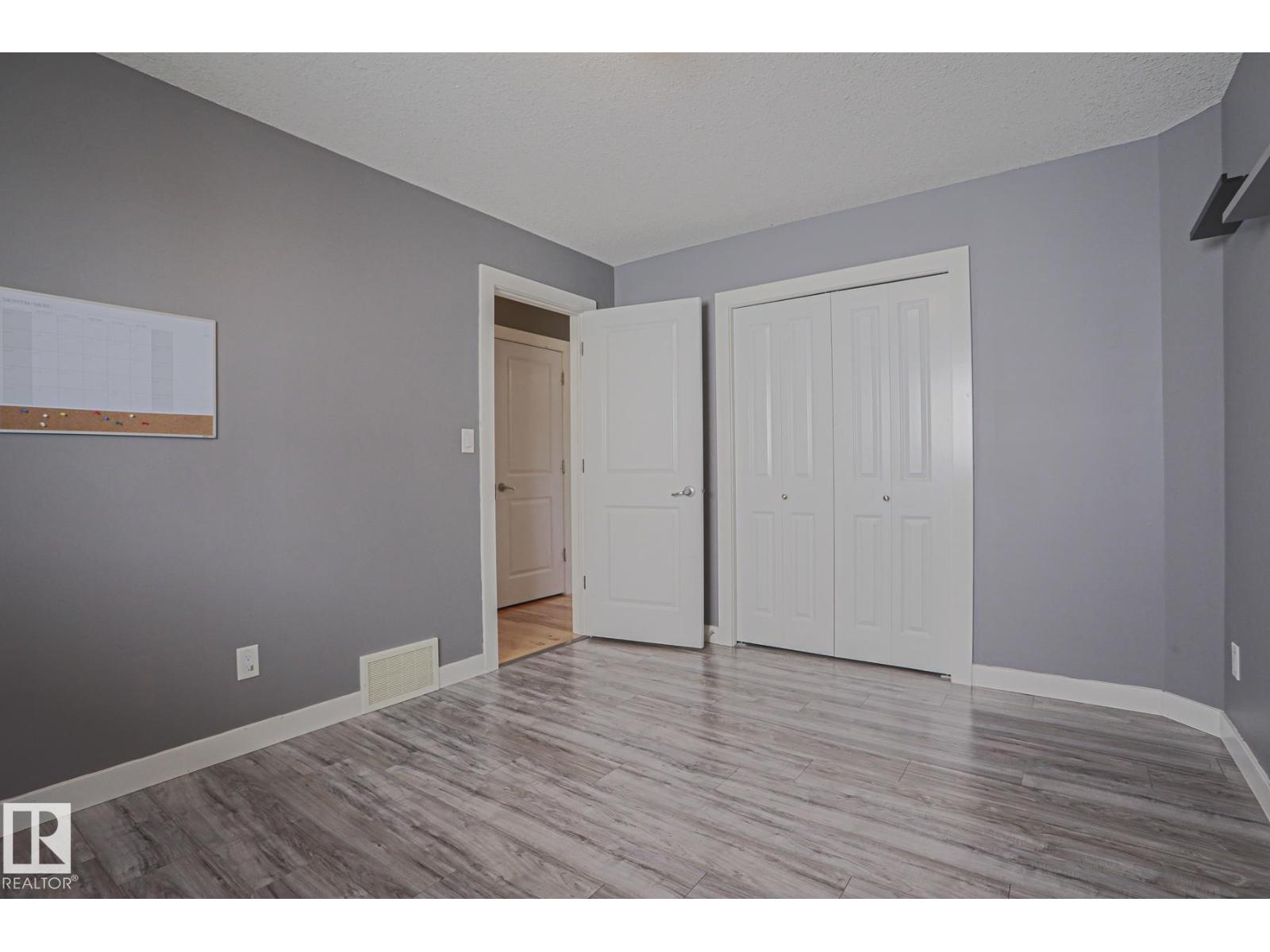 269 RIDGEBROOK RD - 24