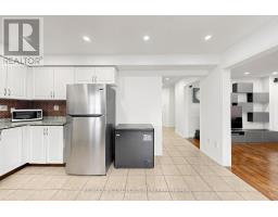 7 Oceanpearl Crescent, Whitby, ON L1N0C5 Photo 11