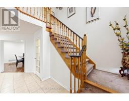 7 Oceanpearl Crescent, Whitby, ON L1N0C5 Photo 18