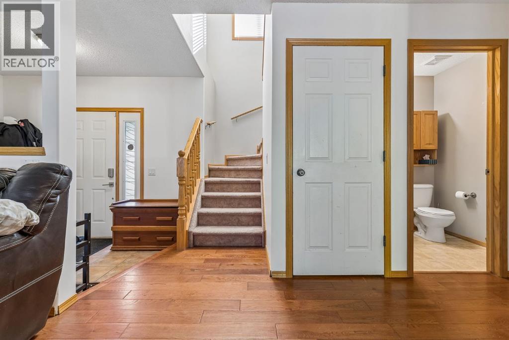 8 Fairways Place NW - 12