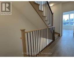 22 - 14 Lytham Green Circle, Newmarket, ON L3Y0H4 Photo 8
