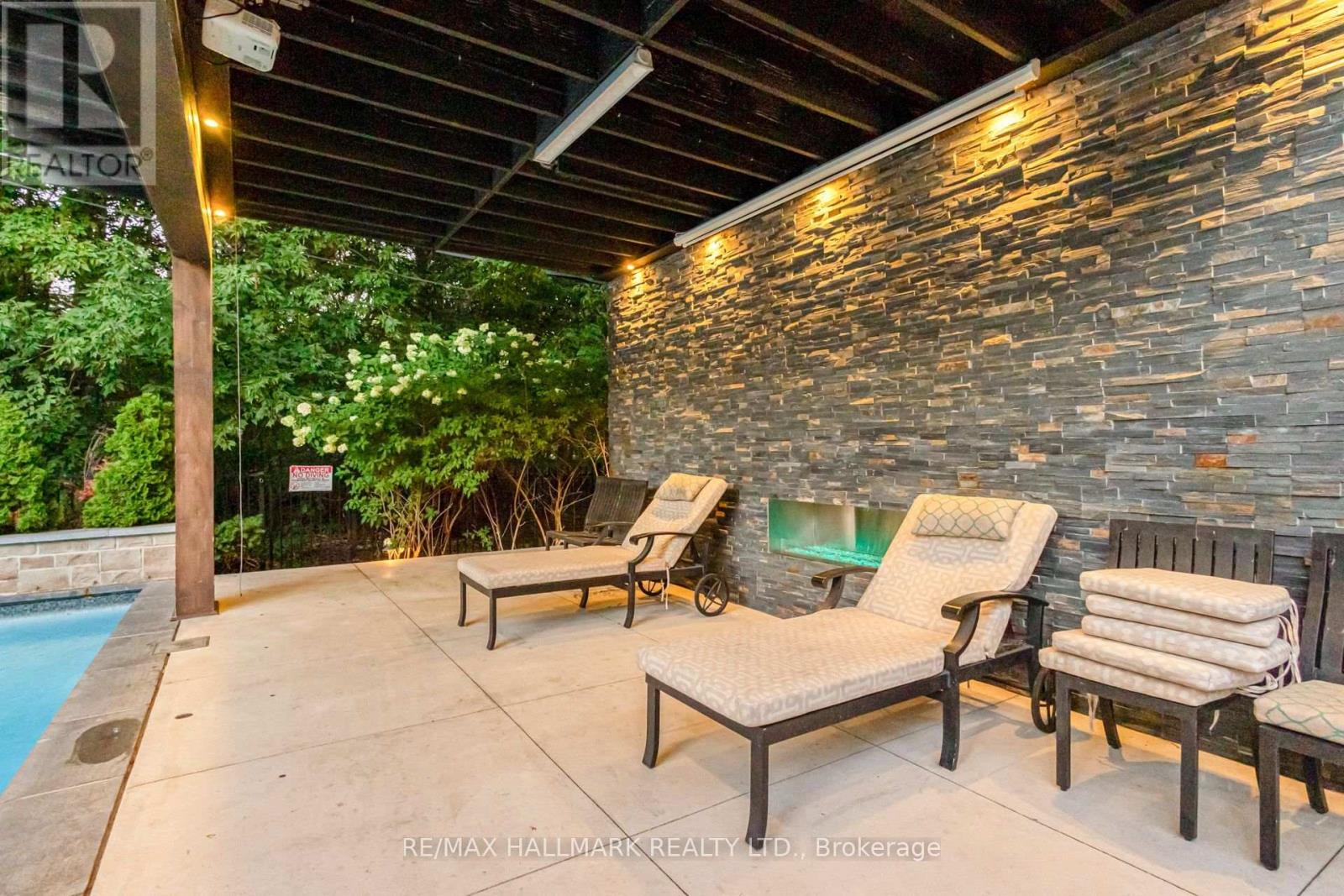 111 Woodhaven Park Drive, Oakville, ON photo 40