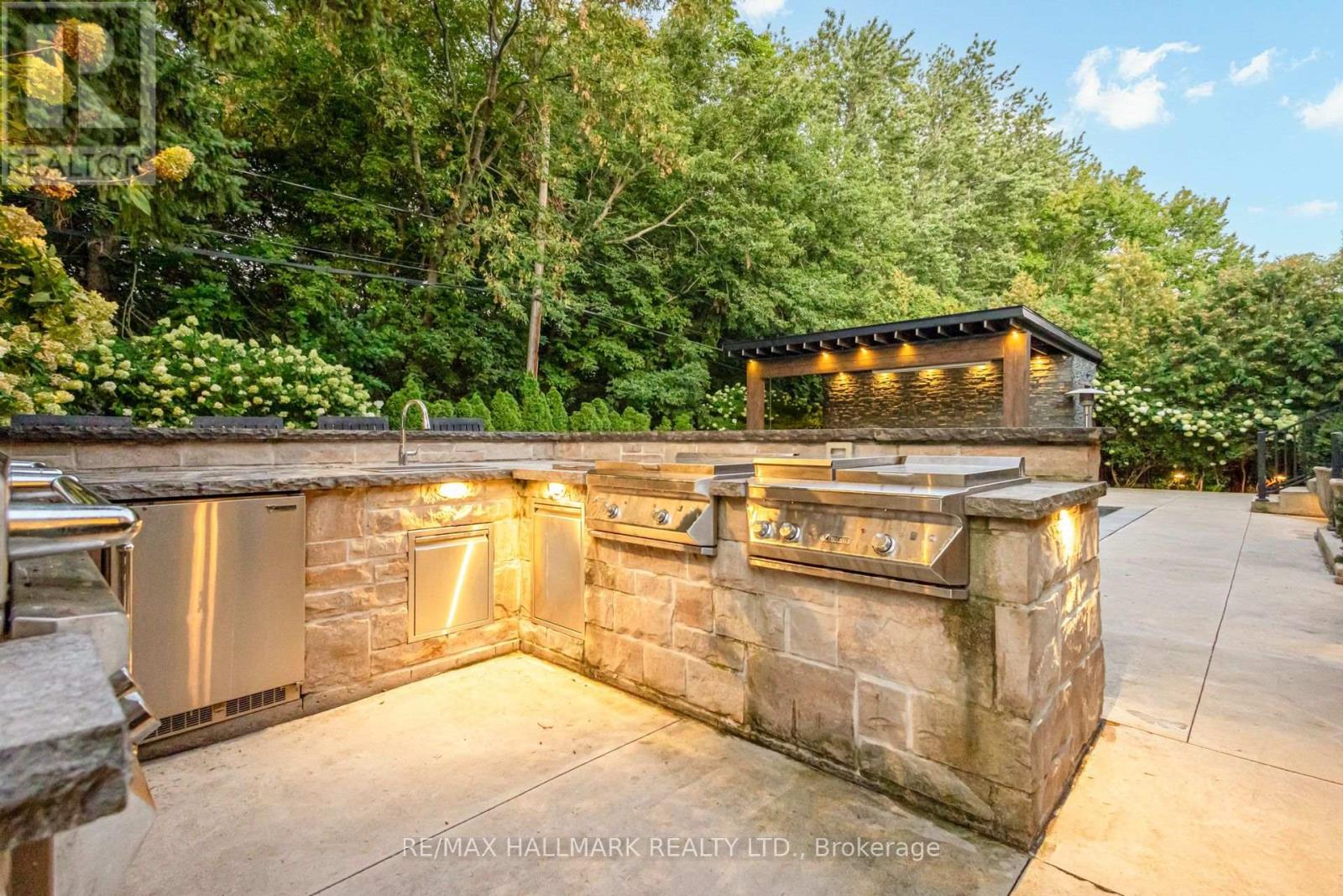 111 Woodhaven Park Drive, Oakville, ON photo 43
