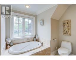 111 Woodhaven Park Drive, Oakville, ON L6L4K4 Photo 27
