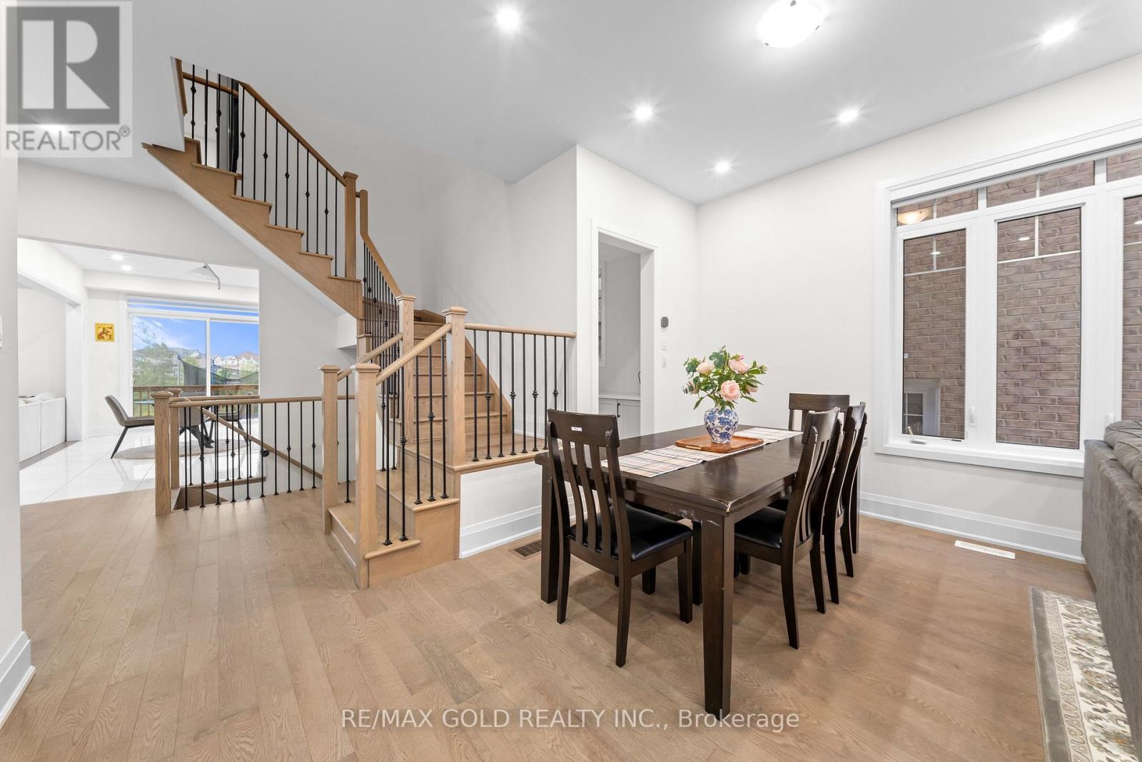 4 MADAWASKA ROAD - 14