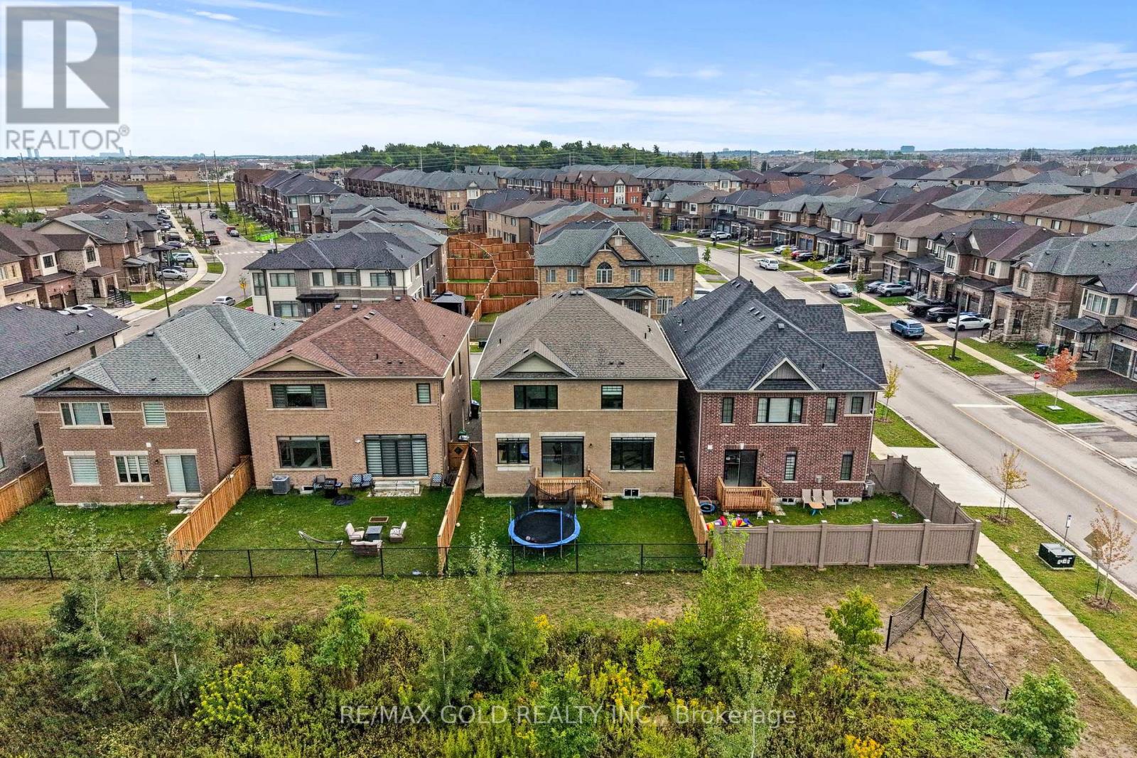 4 MADAWASKA ROAD - 50