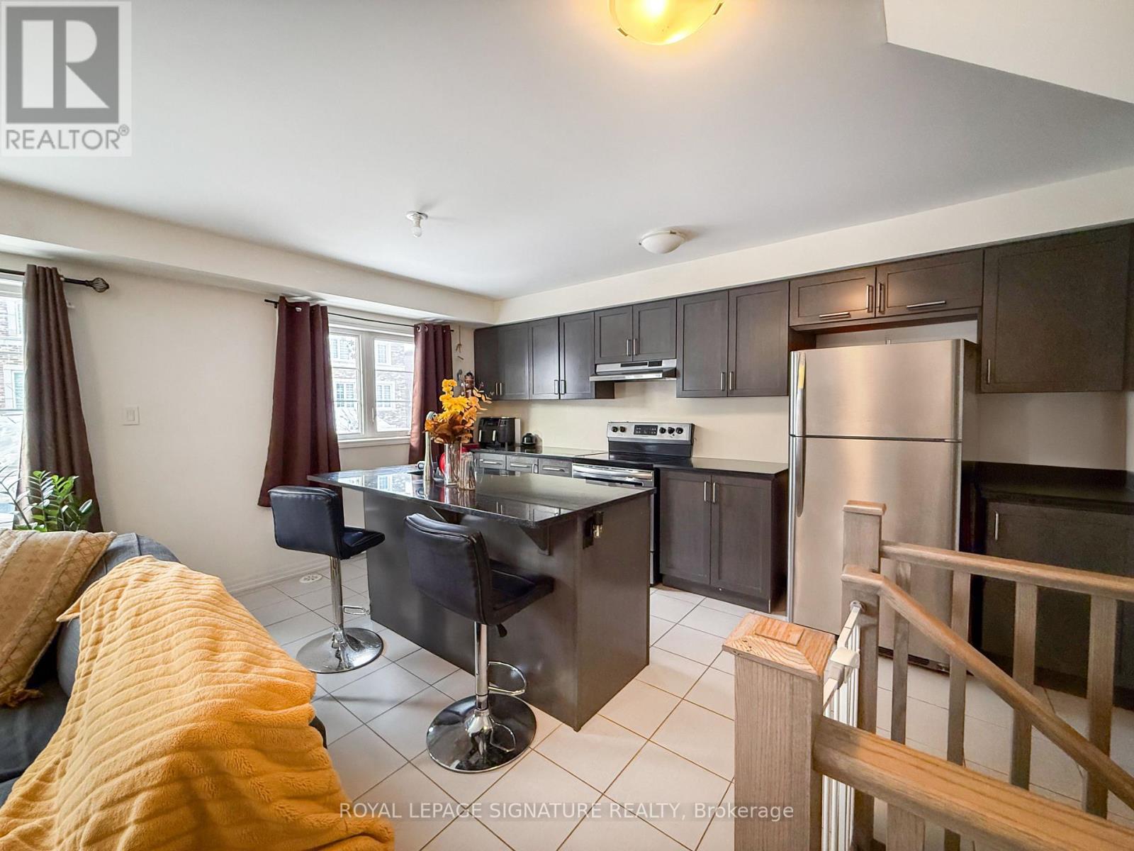134 STORK STREET, Oakville (GO Glenorchy) — photo 2