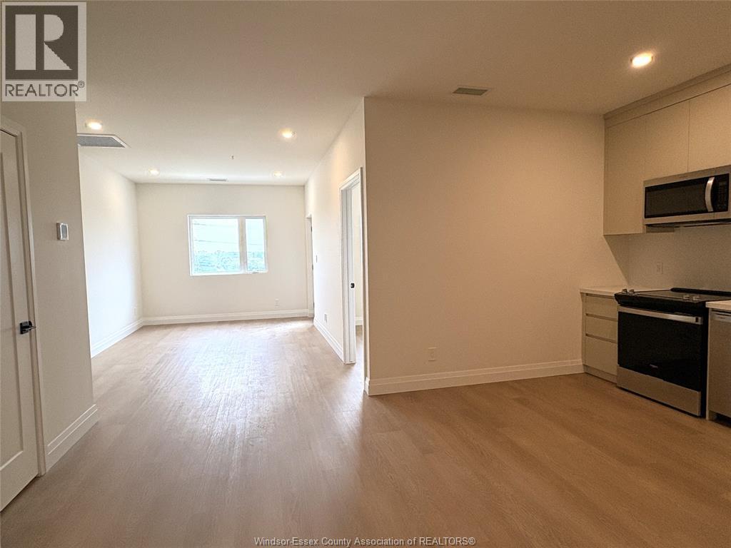 #474 4400 LAURIER PARKWAY - 15