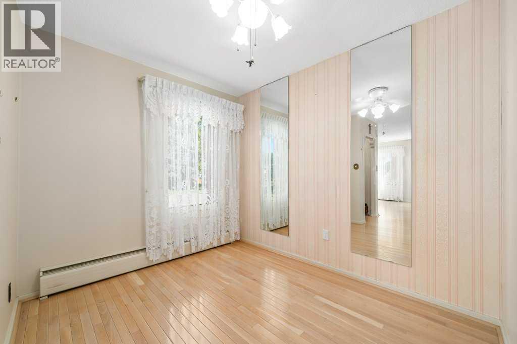 251 12 Street SE - 7