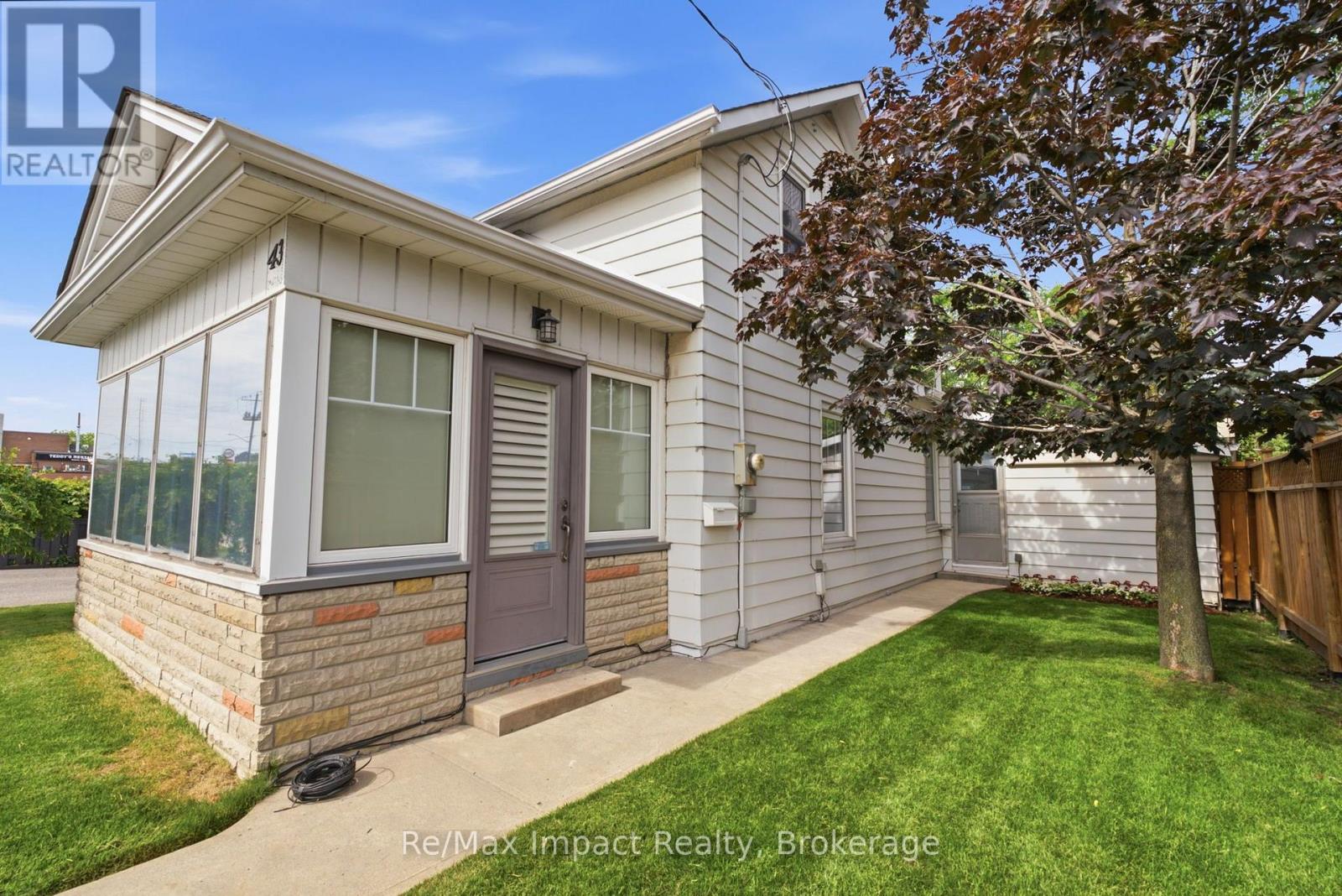 43 PARK ROAD S, Oshawa (O'Neill) — photo 2