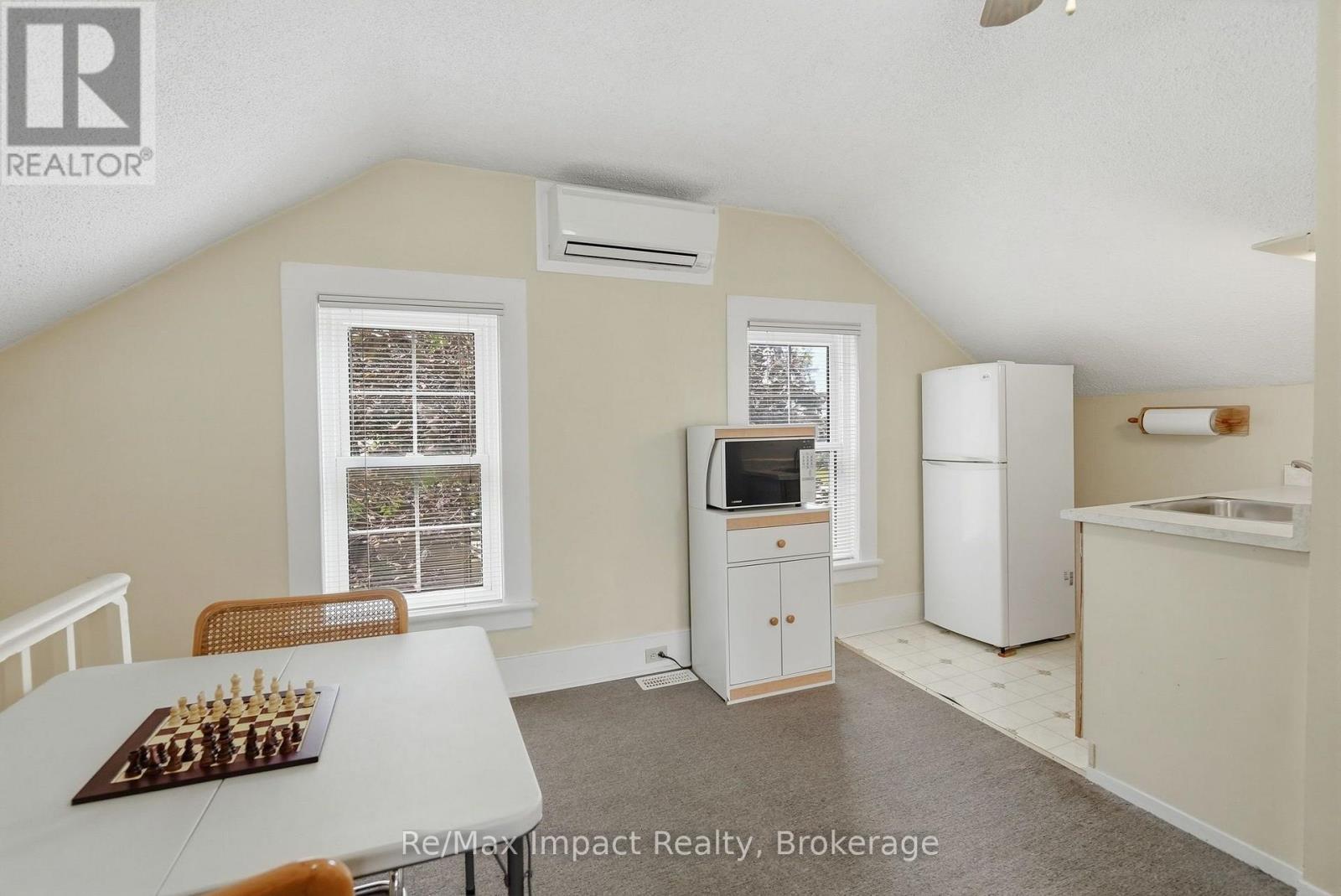 43 PARK ROAD S - Image 39
