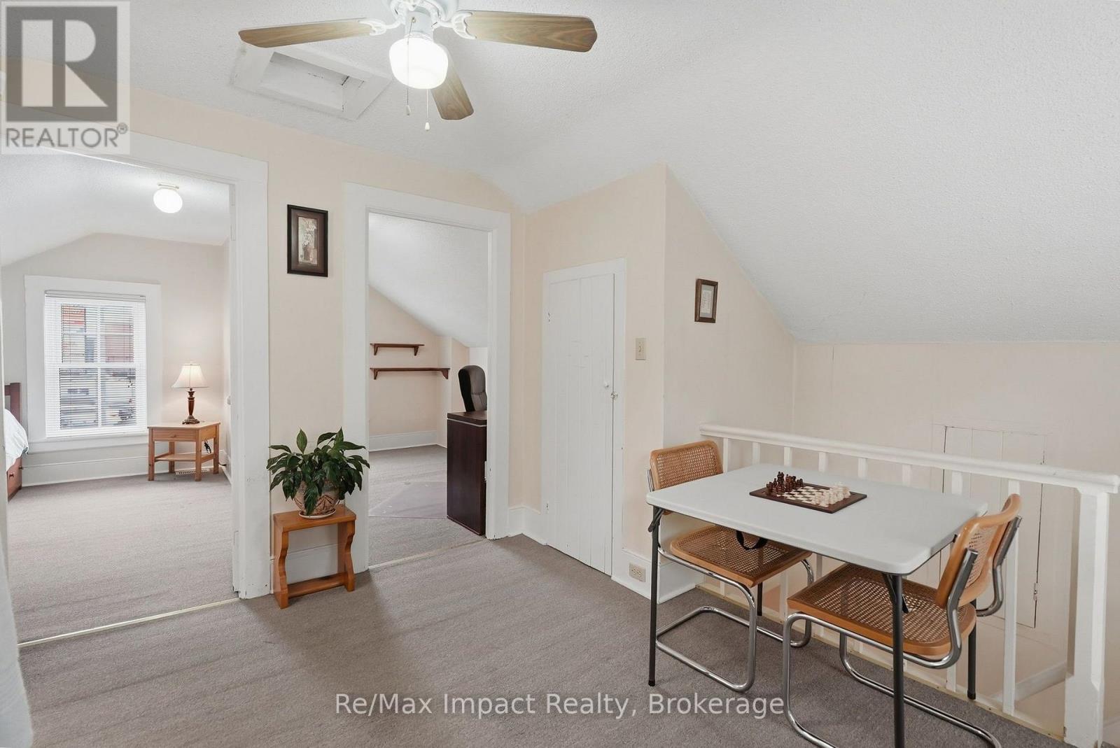43 PARK ROAD S - 41