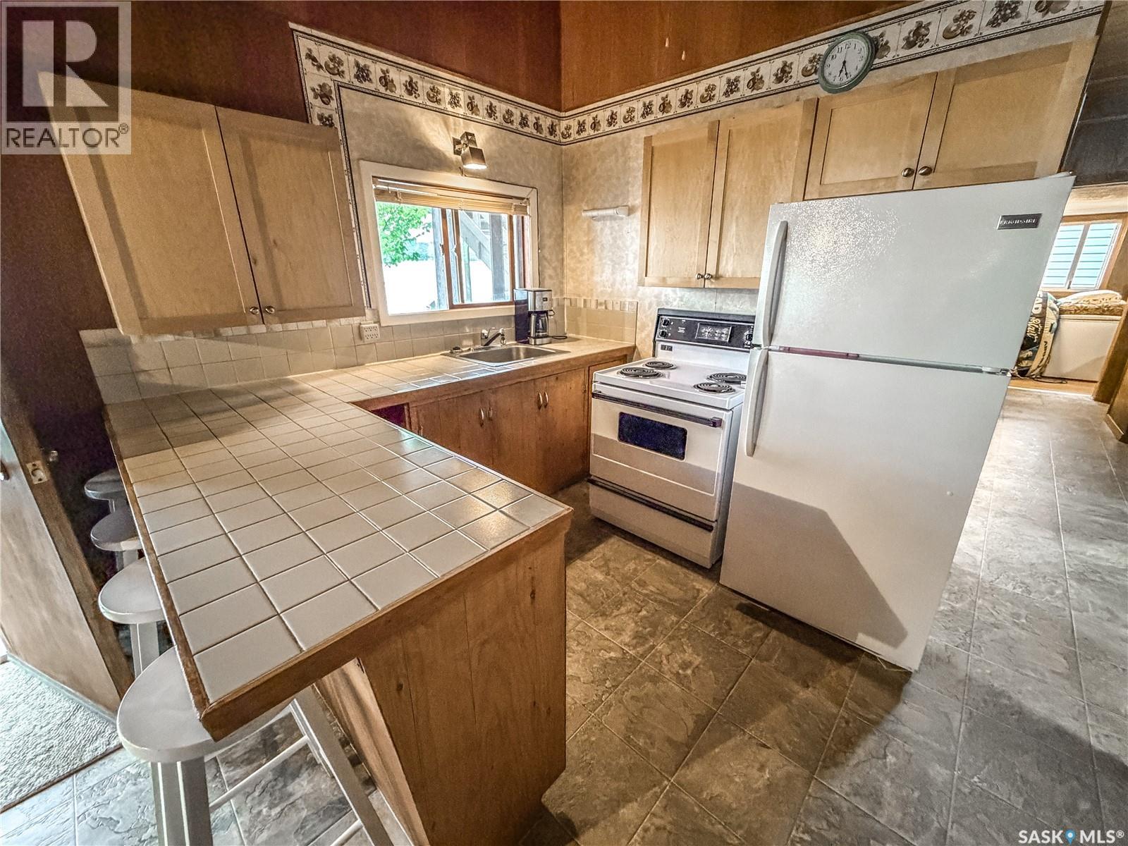 215 Osment AVENUE, Katepwa Beach — photo 16