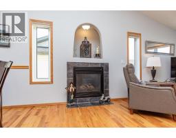 4pc Bathroom - 46 Lagrange Crescent, Red Deer, AB T4R3K4 Photo 7