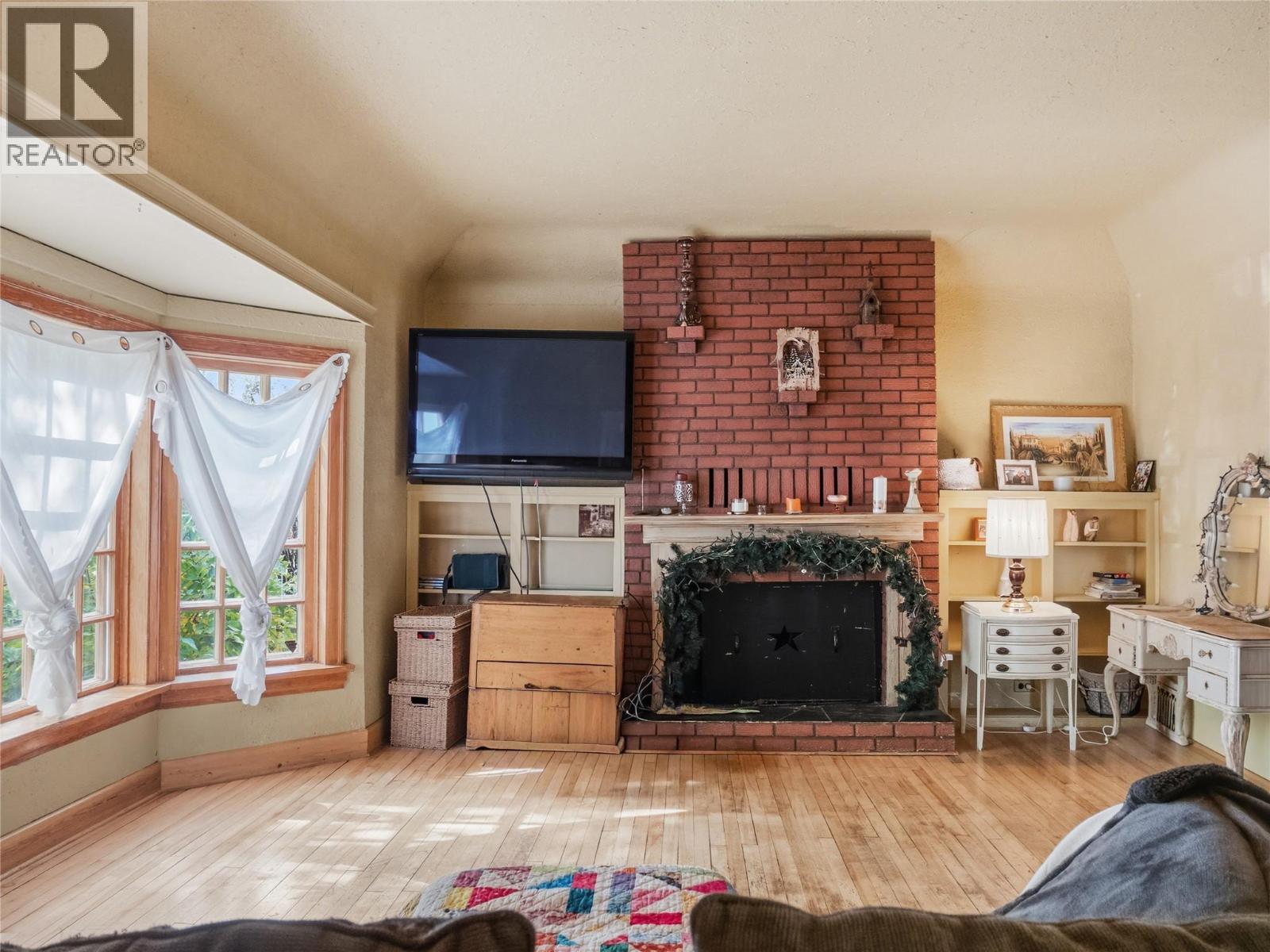 844 104 Avenue - 34